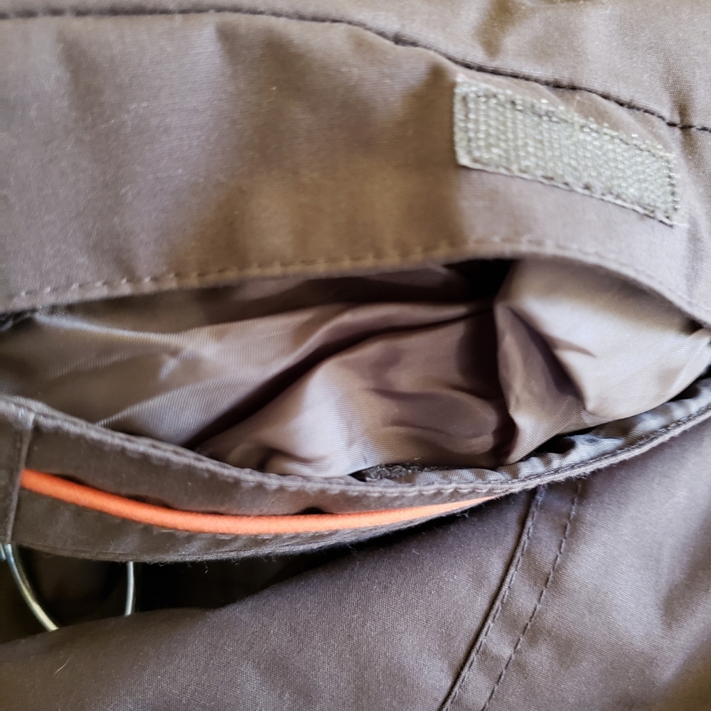 Reserved Parka - Picture 4 of 5